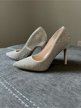 De Blossom Collection Crystal-Embellished White Pointed Toe Stilettos Wedding